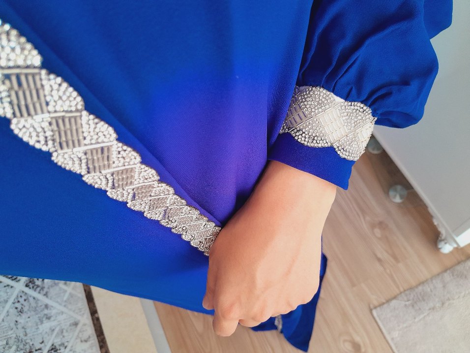 Mavi Zincir Detaylı Uzun Kadın ferace - Görsel 2