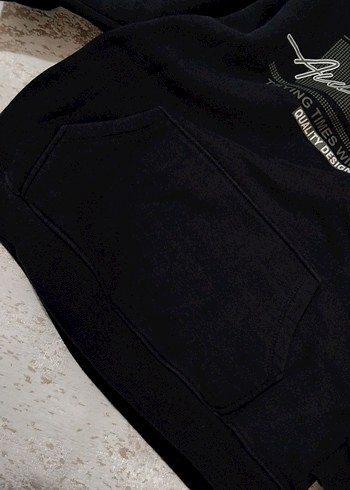Siyah Kapüşonlu Baskılı Sweatshirt - Görsel 5