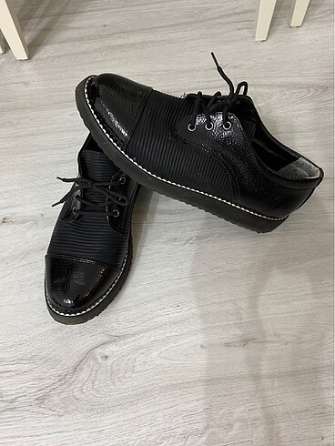 Zara Siyah kadın ayakkabı