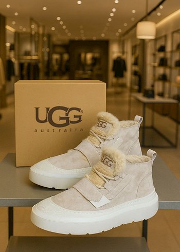 UGG Australian's Boot
Bej - Görsel 2