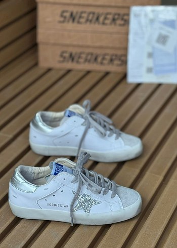 Golden Goose Deluxe
Gümüş Yildiz - Görsel 7