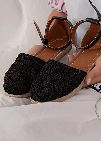 Birkenstock Numaraları mevcuttur 