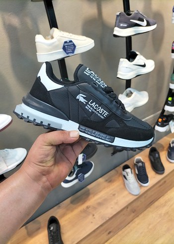 Lacoste Siyah Erkek Spor Ayakkabı Numaraları Mevcuttur