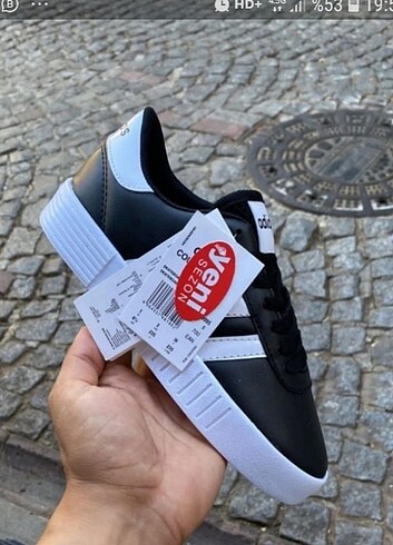 Adidas Court Bold Bayan 37 numara siyah beyaz gri 37 numara alim