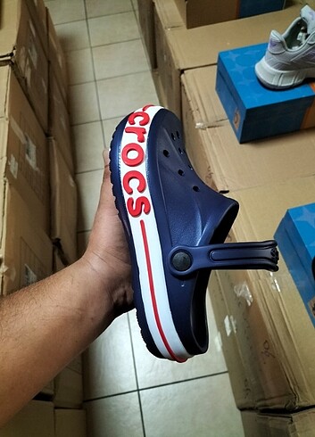 37 Beden lacivert Renk Crocs unisex model bayan terlik numaraları mevcuttur