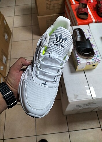Adidas bayan Unisex Ortepedik spor numaralar mevcut