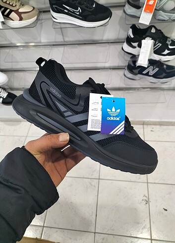 Adidas Erkek Kışlık İthal Spor Numaralar Mevcut