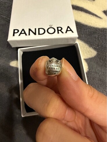 Beden Pandora Winnie Charm