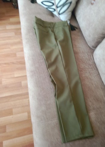 Bej Kadın Kemerli Kumaş Pantolon