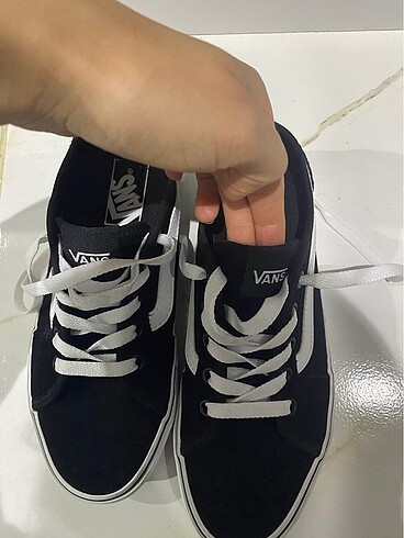 Siyah vans