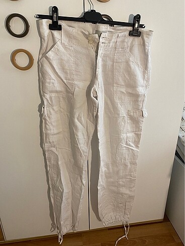 Beyaz keten cepli pantalon