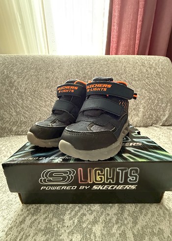 Lacivert ışıklı Skechers Erkek Çocuk bot