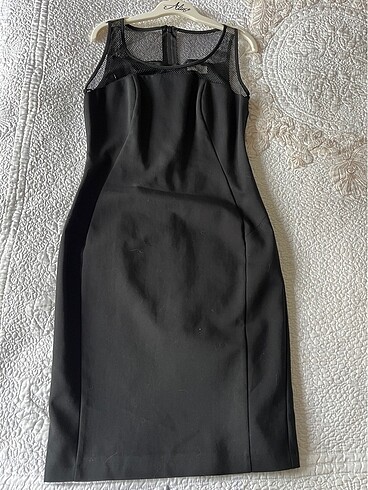 Siyah kısa elbise