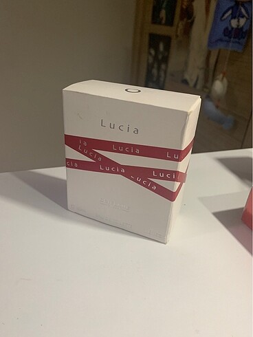 lucia parfum