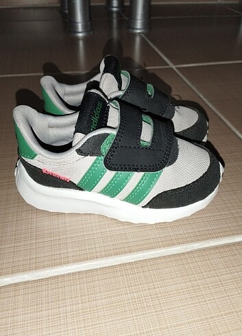 Adidas çocuk/bebek ayakkabı