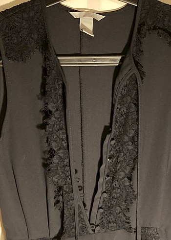 Siyah Dantelli V Yaka Kolsuz Tulum - Görsel 2