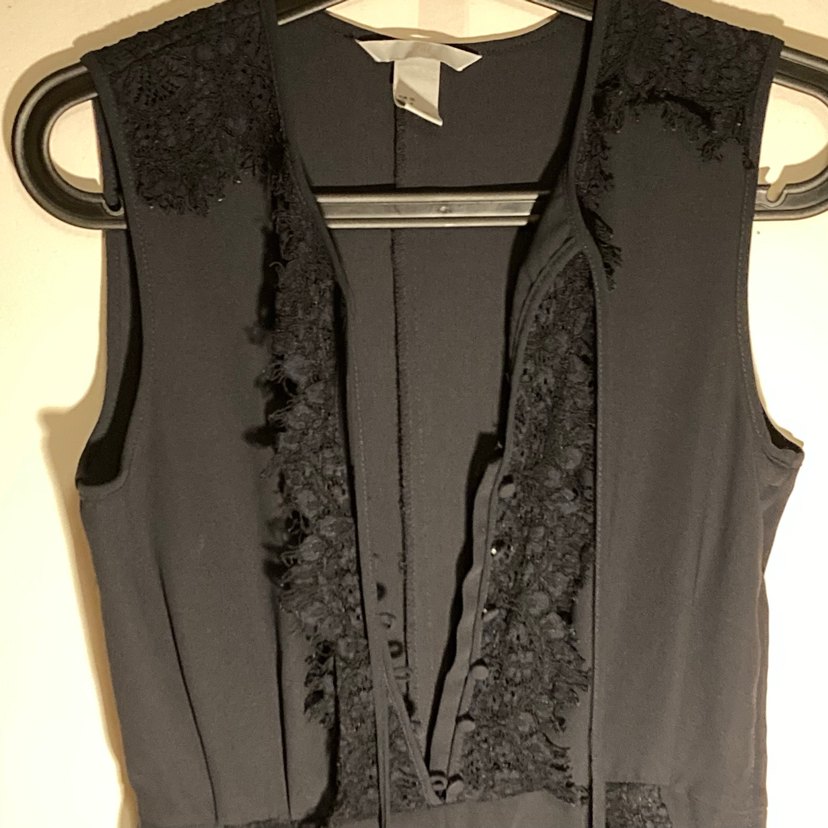 Siyah Dantelli V Yaka Kolsuz Tulum - Görsel 2