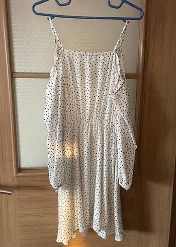 Beyaz Puantiyeli Dantel Detaylı Midi Elbise - Görsel 4