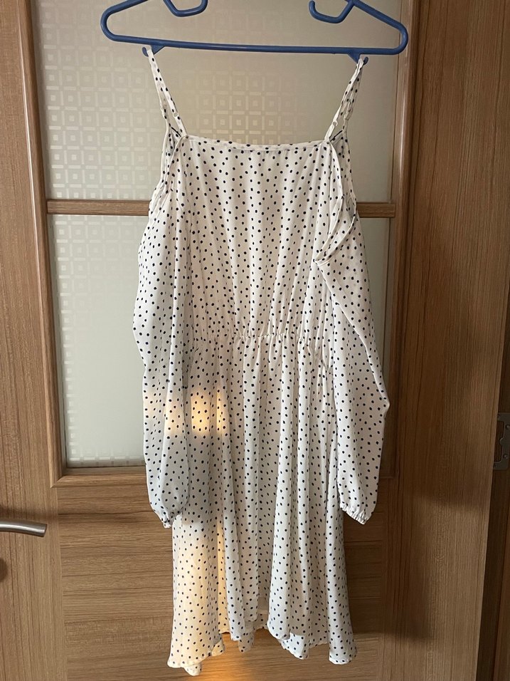 Beyaz Puantiyeli Dantel Detaylı Midi Elbise - Görsel 4