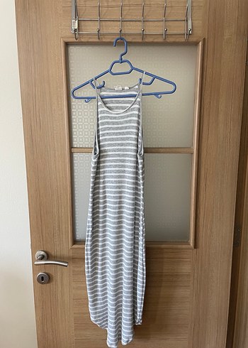 GAP Gri Çizgili Uzun İnce Askılı Elbise - Görsel 4