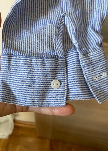 Düğmeli, Uzun Kollu Mavi Kadın Gömlek - Görsel 5