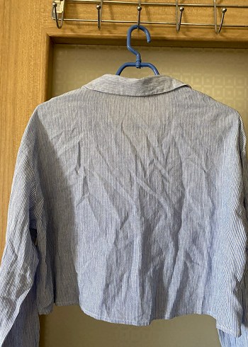 Düğmeli, Uzun Kollu Mavi Kadın Gömlek - Görsel 4