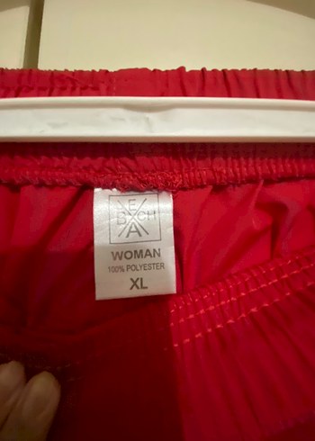 Kırmızı Mini Mayo Şortu - Görsel 3