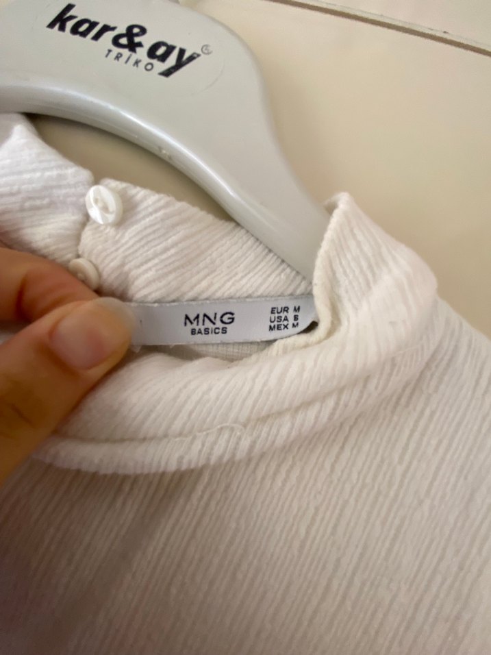 Mango Beyaz Kolsuz Yüksek Yakalı elbise - Görsel 2