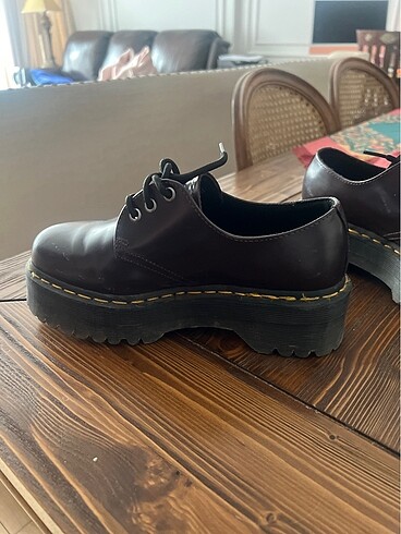 38 Beden bordo Renk Dr. Martens ayakkabı