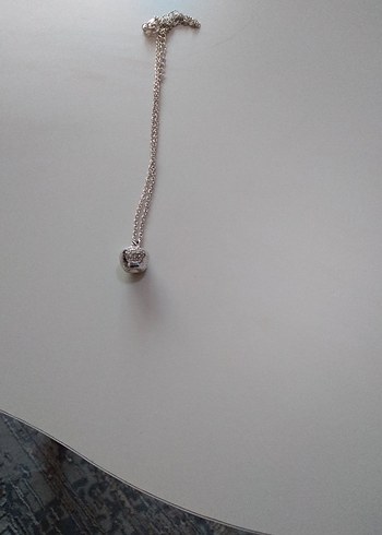 avon elma şeklinde kolye