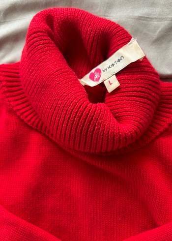 Kırmızı Boğazlı Örgü Kadın Kazak - Görsel 2