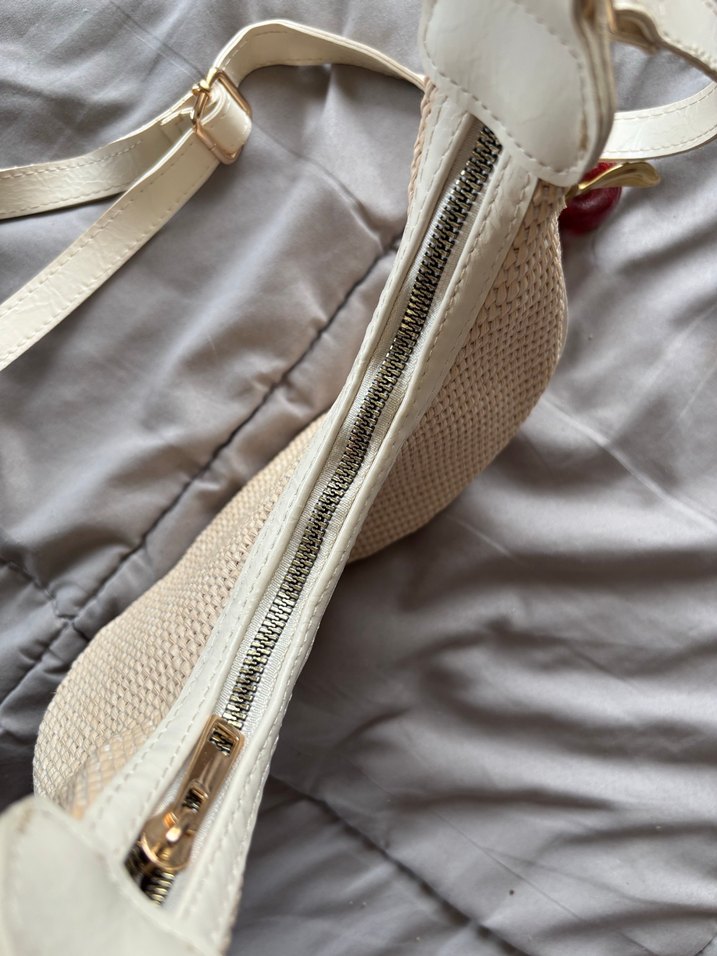 Nakışlı Beyaz Kadın Omuz Çantası - Görsel 3