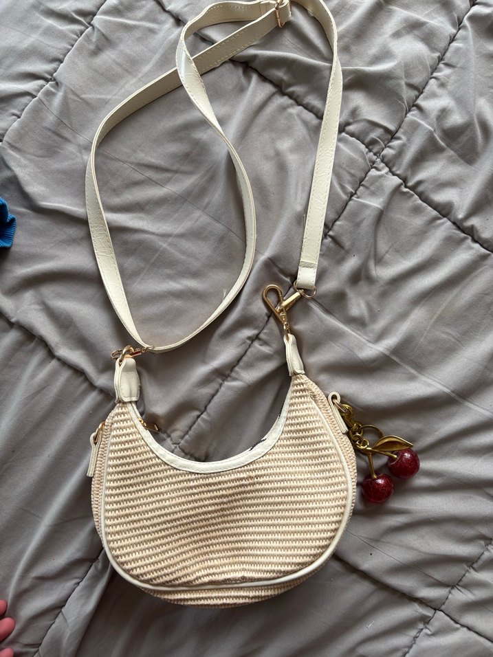 Nakışlı Beyaz Kadın Omuz Çantası - Görsel 2