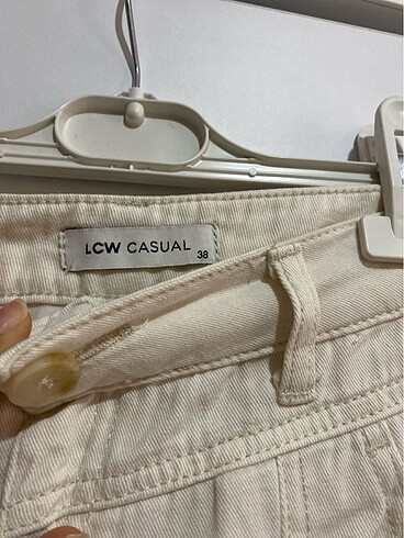 Beyaz pantolon - Görsel 3