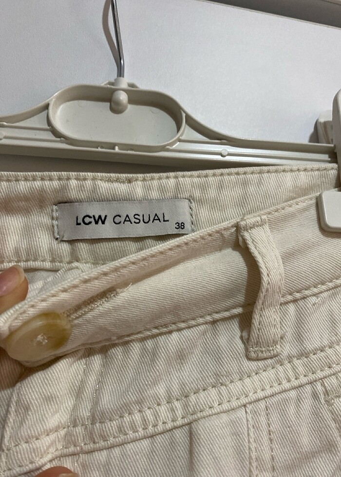 Beyaz pantolon - Görsel 3