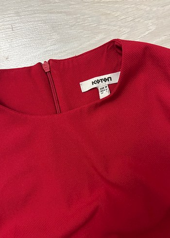 Kırmızı Kolsuz Elbise - Görsel 3