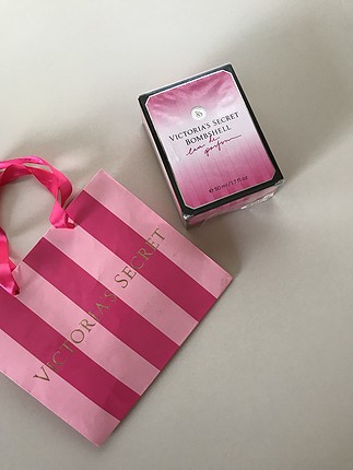 VS Bombshell 50 ml ????