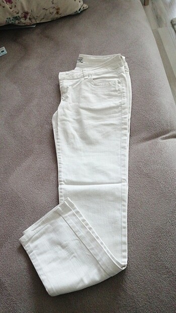 Bayan beyaz kot pantolon