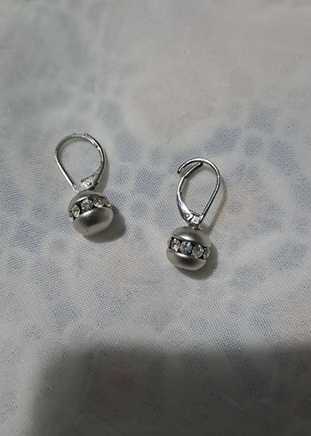 Mini Boncuklu Gri Kadın Küpeler - Görsel 3