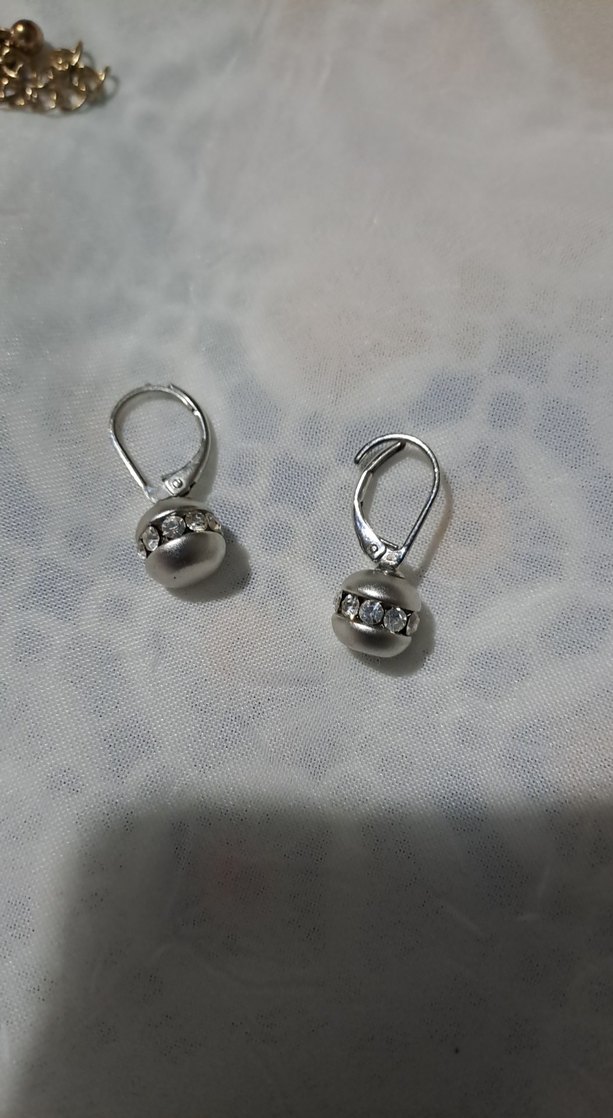 Mini Boncuklu Gri Kadın Küpeler - Görsel 2