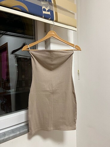 H&M straplez elbise