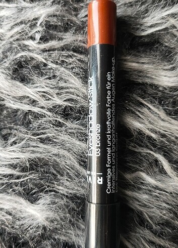 Maybelline Rical kalem far