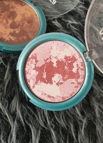  Beden Alterra bronzer ve allık