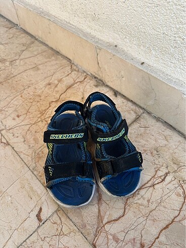 Skechers çocuk sandalet