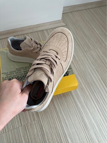 37 Beden Greyder Sneakers
