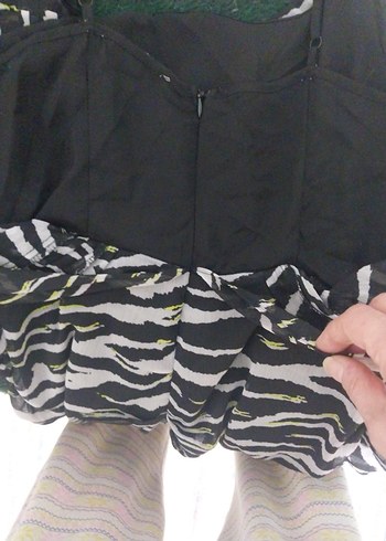 Zebra Desenli Fırfırlı Twist Elbise - Görsel 8