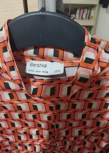 DİK YAKA İP BAĞLAMALI CROP BLUZ - Görsel 4