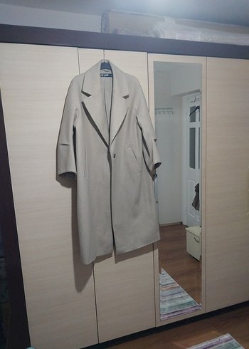 ZARA OVERSİZE BEJ KABAN - Görsel 3