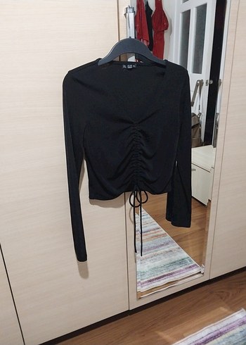 DERİN V BÜZGÜLÜ JARSE BLUZ - Görsel 3