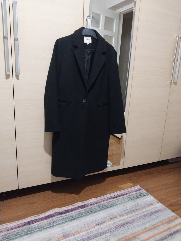 Tek Düğmeli Siyah Kaban - Görsel 3